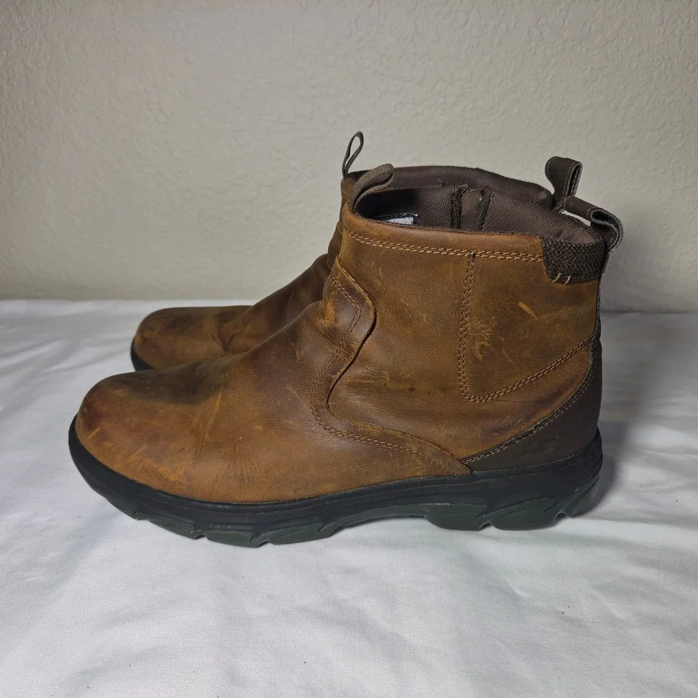 Skechers Mens Relaxed Fit Leather Side Zip Ankle Boots Brown Distressed S1613
